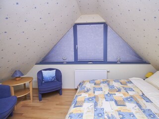 Sitzgruppe im Schlafzimmer DG