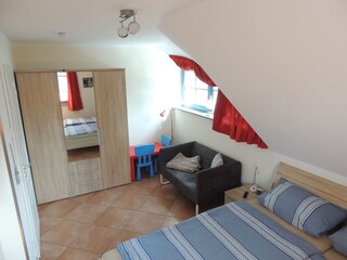 2. Schlafzimmer OG