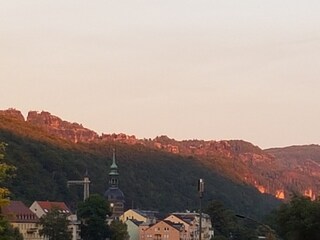Ansicht von der Elbe auf die Schrammsteine