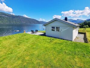 Holiday house 4 person holiday home in Utvik - Utvik - image1