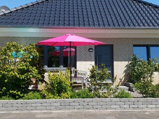 Eingang und Terrasse
