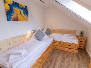 Schlafzimmer 2