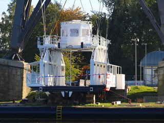 Am Provianthaus_Die weltbekannte Schwebefähre