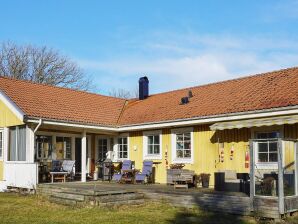 Holiday house 8 person holiday home in Grebbestad - Havstenssund - image1