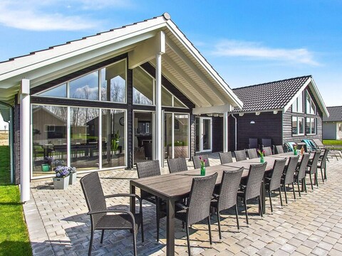 Vakantiehuis 18 persoons vakantie huis in Hasselberg