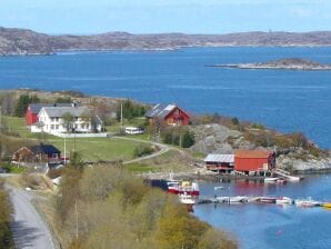 Holiday house 15 person holiday home in Flatanger - Lauvsnes - image1