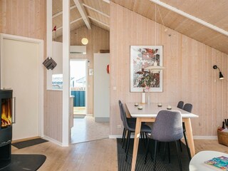 Vakantiehuis Høll  10