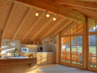 Küche Essecke mit Blick auf Wiese