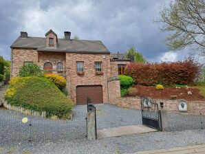 Charmantes Ferienhaus in Vielsalm mit privatem Whirlpool in der Saison - Vielsalm - image1