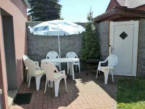 Acogedora casa de vacaciones cerca del bosque en Měděnec - Měděnec - image1