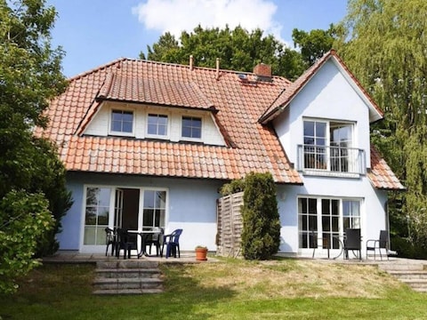 Apartamento Ferienwohnungen Blaues Haus, Putbus