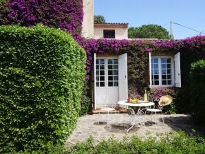 Holiday house Steinhaus mit privater Terrasse und Gemeinschaftspool, Roquebrune-sur-Argens - Les Issambres - image1