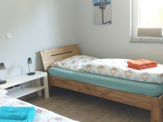 Schlafzimmer 2