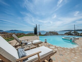 Villa Kranidi Buitenaudio-opname 1
