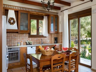 Villa Tavronitis Features 17
