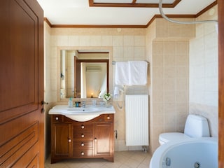 Villa Tavronitis Features 27