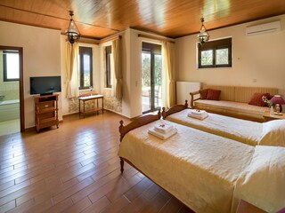 Villa Tavronitis Features 43