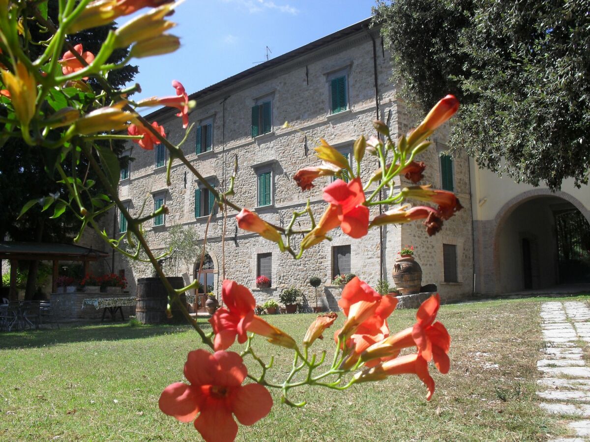 Bauernhof Gualdo Cattaneo Außenaufnahme 7