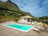 Vakantiehuis Castellammare del Golfo Buitenaudio-opname 1