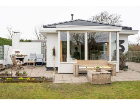 Vakantiehuis Renesse met open haard