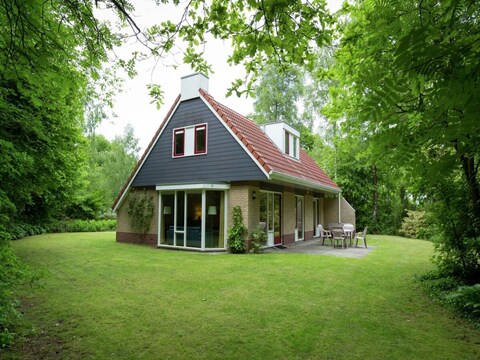 Vakantiehuis bij Lemelerberg Natuurgebied