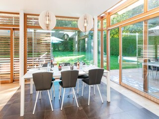 Holiday house Spa Features 24