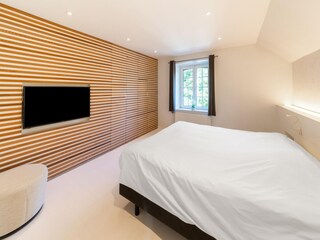 Holiday house Spa Features 24