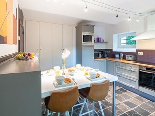 Holiday house Spa Features 16