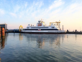 Fähre nach Föhr und Amrum im Dagebüller Hafen