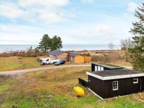 3 Personen Ferienhaus in Allingåbro - Fjellerup Strand - image1