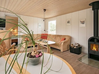Holiday house Hou  11