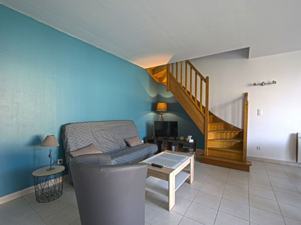 Apartment Port-en-Bessin Features 1