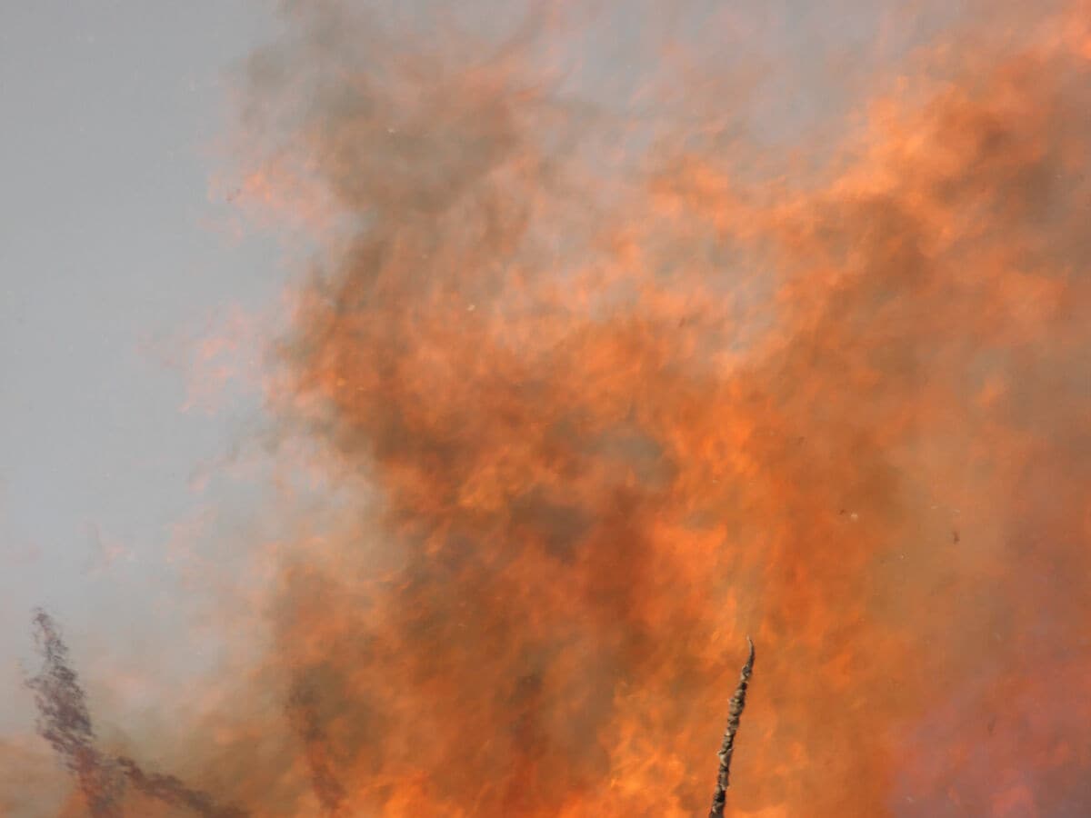 Osterfeuer am Strand in Horumersiel