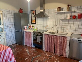 Villa Marina di Massa Caratteristiche 11