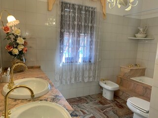 Villa Marina di Massa Caratteristiche 16