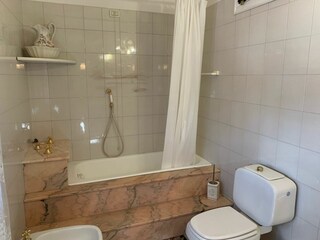 Villa Marina di Massa Caratteristiche 17