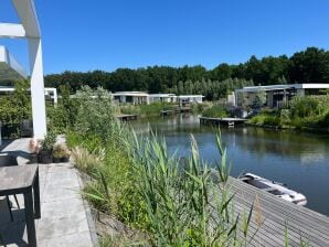 Attraktive Villa in Zeewolde mit Garten - Biddinghuizen - image1