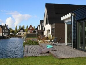 Holiday house Ruhige Villa am Wasser in Stavoren - Stavoren - image1