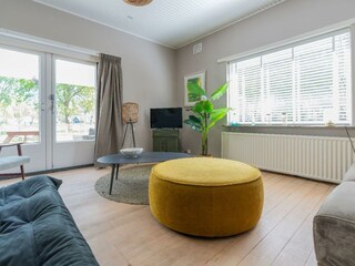 Die Sitzecke mit Digital TV