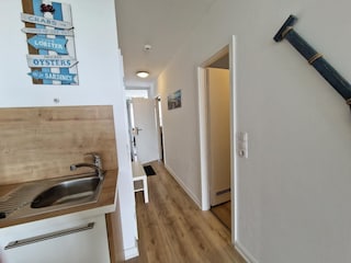 Flur mit Blick Richtung Schlafzimmer