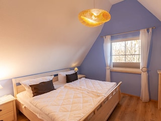 Schlafzimmer 2