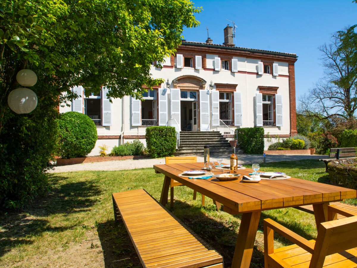 Villa Toulouse Grabación al aire libre 1