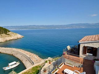Lage direkt am Meer mit Meerblick