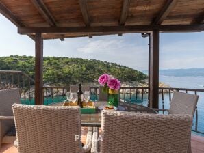 Villa Bella Mare aan zee met prachtig uitzicht op zee op 50m van het strand - Vrbnik - image1