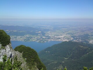 Blick vom Traunstein auf den Grünberg Richtung Gmunden