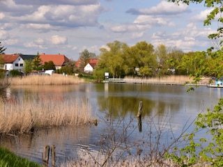 Blick von der Hohennauener Brücke ...