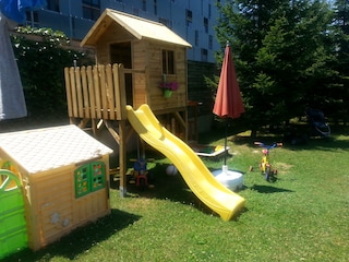 Spielplatz im Garten