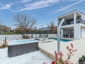 Villa Lucia with Jacuzzi and Private Pool - Buići - image1
