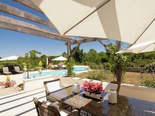 Villa Ecuras Outdoor Recording 11