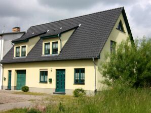 Apartment Ferienwohnung Zum Schlossplatz, Wolgast - Wolgast - image1